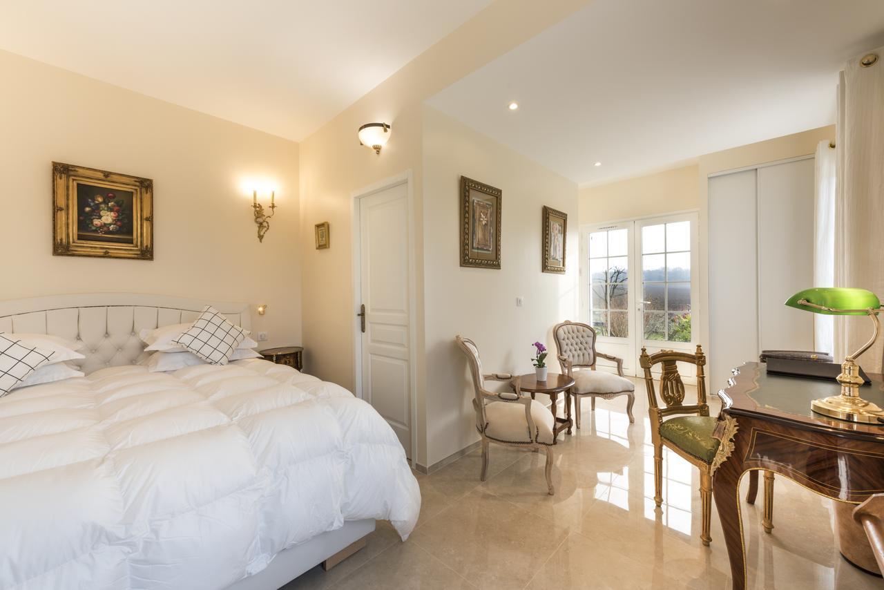 Domaine Du Bois Des Anges Bed & Breakfast Germigny-l'Eveque Exterior photo